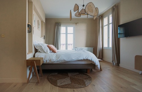 Soulac-sur-Mer Bed & Breakfast | Château de Neyran Maison D'hôtes & Spa