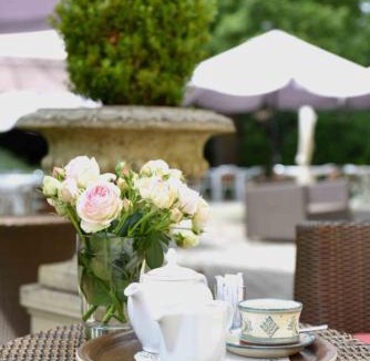 Chichilianne Hotel | Château de Passières