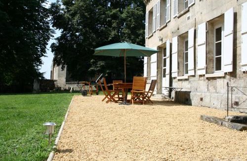 Machemont Bed & Breakfast | Château de Roberville