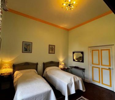 Rousson Bed & Breakfast | Château de Rousson