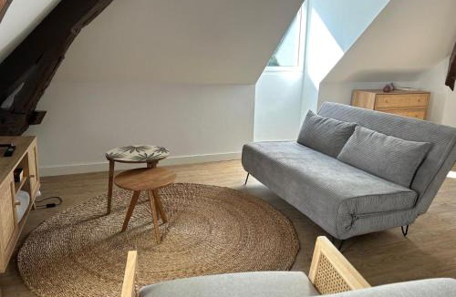 Malemort-sur-Correze Apartment | Château de Sérignac