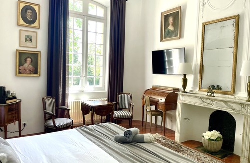 Grand Sud Bed & Breakfast | Château de Saint-Girons Luxury Guest House in Provence