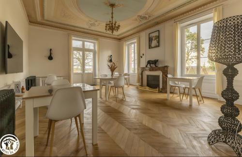 Joze House | Château De Saint Mayeul