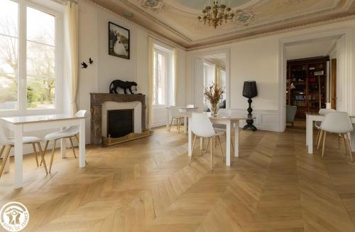 Joze House | Château De Saint Mayeul