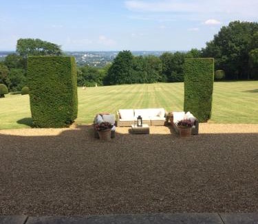 Anse Bed & Breakfast | Château de Saint Trys