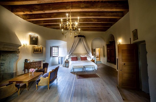 Saint-Vidal Hotel | Château de Saint Vidal