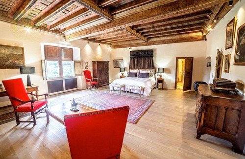 Saint-Vidal Hotel | Château de Saint Vidal