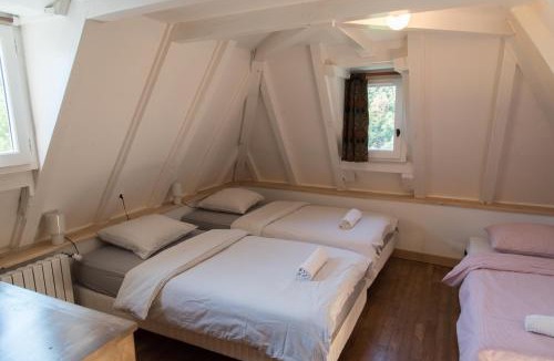 Requista Apartment | Château de Salamon - plage privée