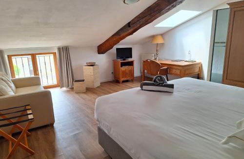 Castillon - Pujols Intercommunalite Hotel | Château de Sanse