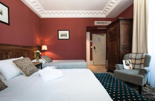 Saulon-la-Rue Hotel | Château de Saulon