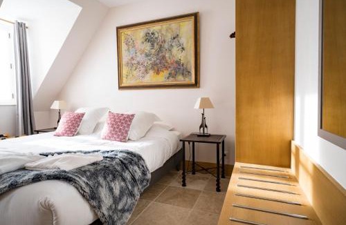 Boissey-le-Chatel Hotel | Château de Tilly