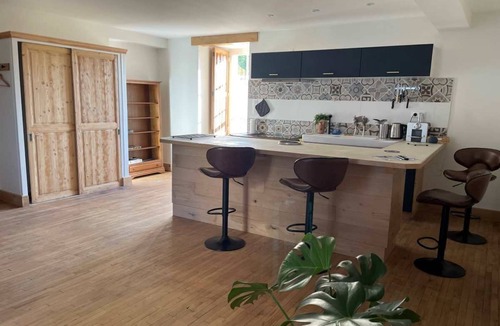 Sache Hotel | Château de Valesne