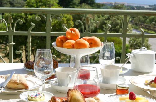 Plage d'Argeles Bed & Breakfast | Château de Valmy - Chambres d'hôtes