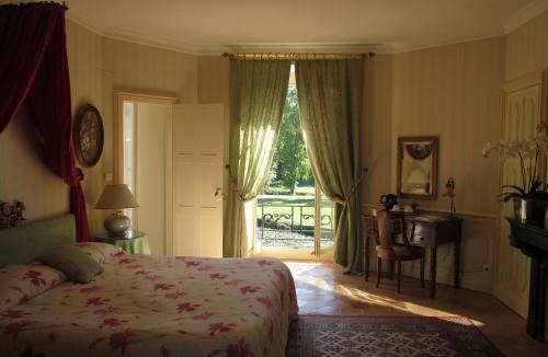 Ferce-sur-Sarthe Bed & Breakfast | Château de Vaulogé