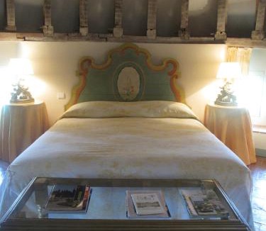 Ferce-sur-Sarthe Bed & Breakfast | Château de Vaulogé