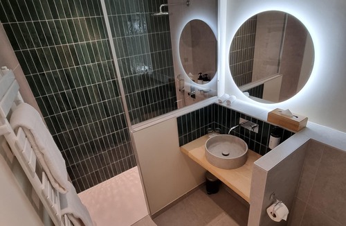 La Chapelle-Villars Hotel | Château de Villars