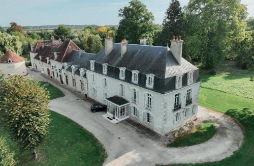 Villefargeau House | Château de Villefargeau