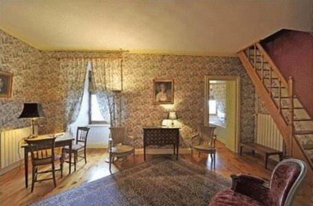 Vollore-Ville Bed & Breakfast | Château De Vollore