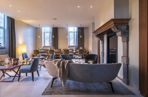 Vireux-Wallerand Hotel | Château de Wallerand