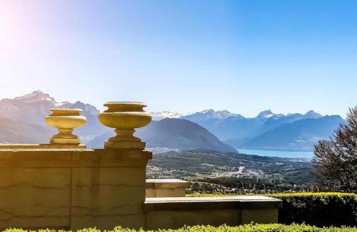 Cruseilles Hotel | Château des Avenieres