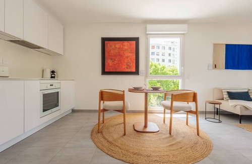 Mazargues Apartment | Château des Calanques - Vue château