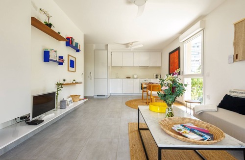 Mazargues Apartment | Château des Calanques - Vue château