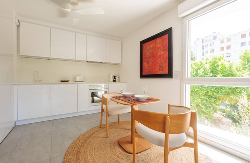 Mazargues Apartment | Château des Calanques - Vue château