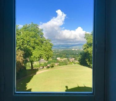 Guereins Bed & Breakfast | Château des Charmes