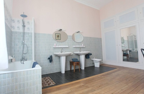 Londigny House | Château Des Chevaliers De Londigny