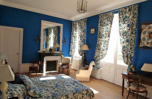 Londigny House | Château Des Chevaliers De Londigny