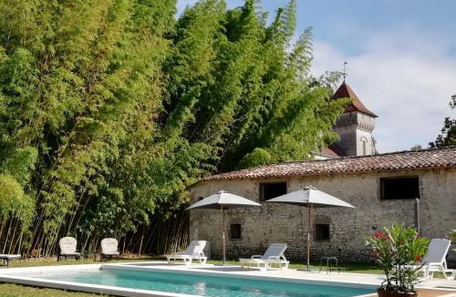 Saint-Fort-sur-Gironde House | Château des Salles