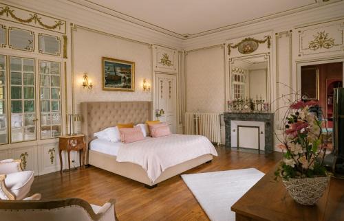 Saint-Hilaire-Saint-Florent Bed & Breakfast | Château des Orchidées Stay in a French Castle