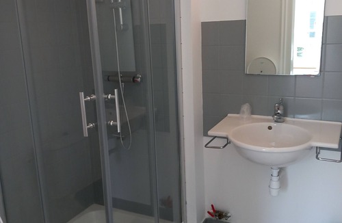 St Denis de Gastines Bed & Breakfast | Château du Bourg