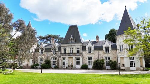 Bouaye Bed & Breakfast | Château du Bois de La Noe