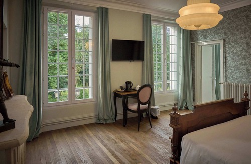 Bonneval Hotel | Château Du Bois Guibert