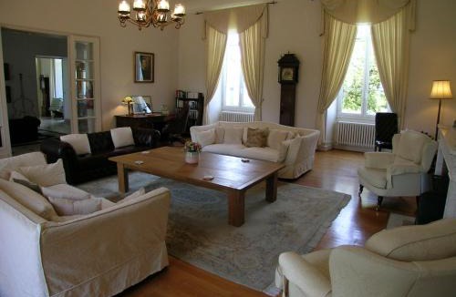 Cherval Bed & Breakfast | Château du Bourbet