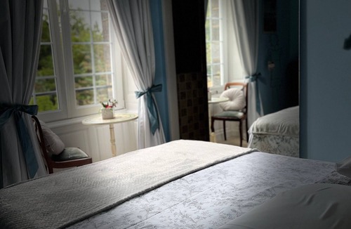 Saint-Mars-du-Desert Bed & Breakfast | Château du Perray – Marquise Comfort Room with Shared Pool