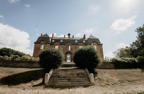 Saint-Mars-du-Desert Apartment | Château du Perray – Imperial Apartment