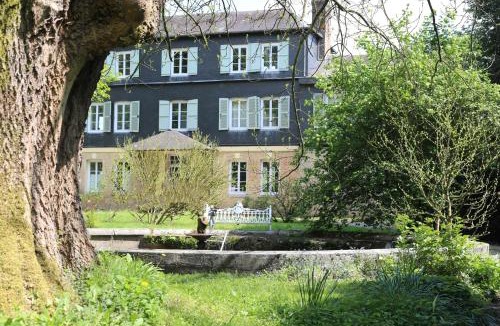 Mesnil-Raoul House | Château du Grand Hamel