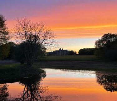 Louvaines Bed & Breakfast | Château du Hardas