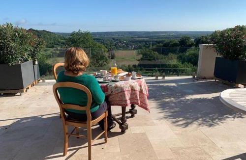 Guny Bed & Breakfast | Château du Mont de Guny