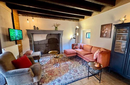 Sannat House | Château du Tirondet