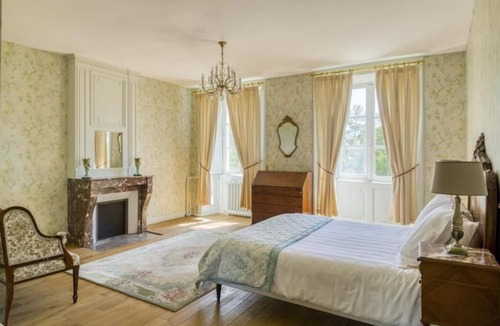 Pleurs Other | Château en Campagne