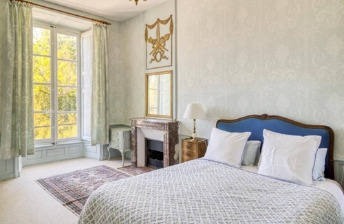 Pleurs Other | Château en Campagne