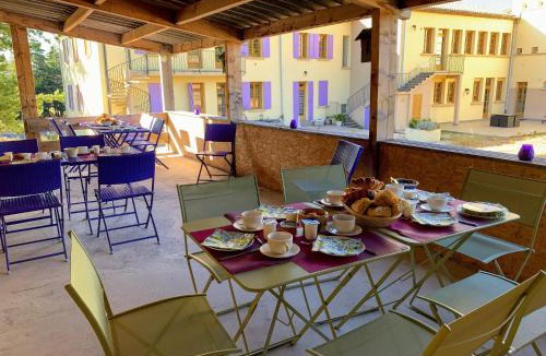 Ferrassieres Apartment | Château Ferrassières