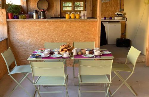 Ferrassieres Apartment | Château Ferrassières