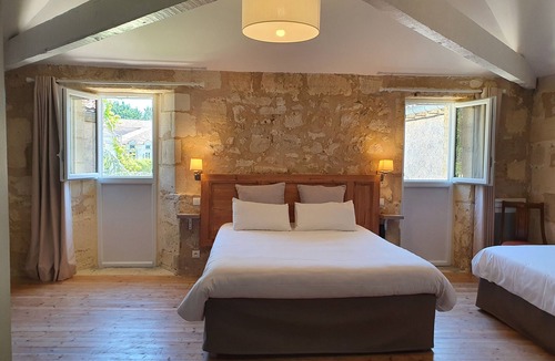 Puisseguin Hotel | Château Fleur de Roques