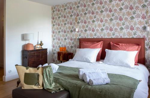 Saint-Philippe-dAiguille Bed & Breakfast | Château Montagne "Terre de Sienne"