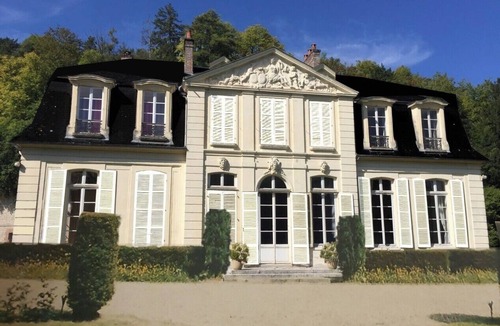 Saint-Pierre-du-Vauvray Resort | Château Domaine Leblanc