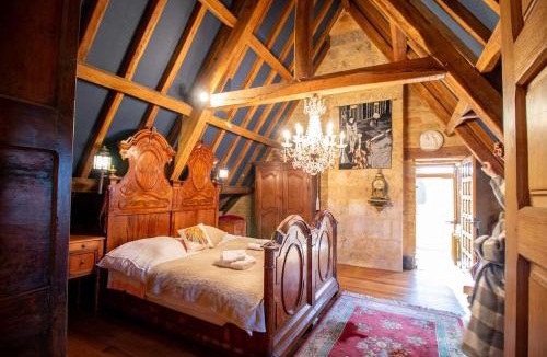 Villefranche-du-Perigord House | Château des fournels